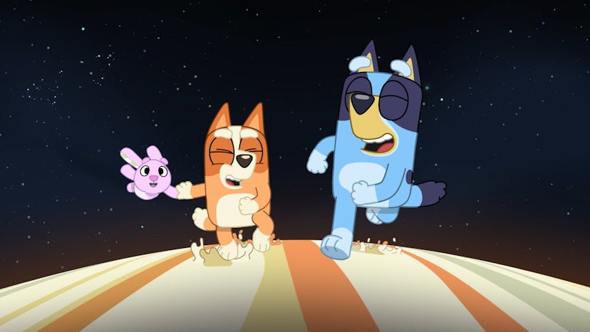 Bingo and Bluey race across the stars to the tune of Gustav Holst's "The Planets"
