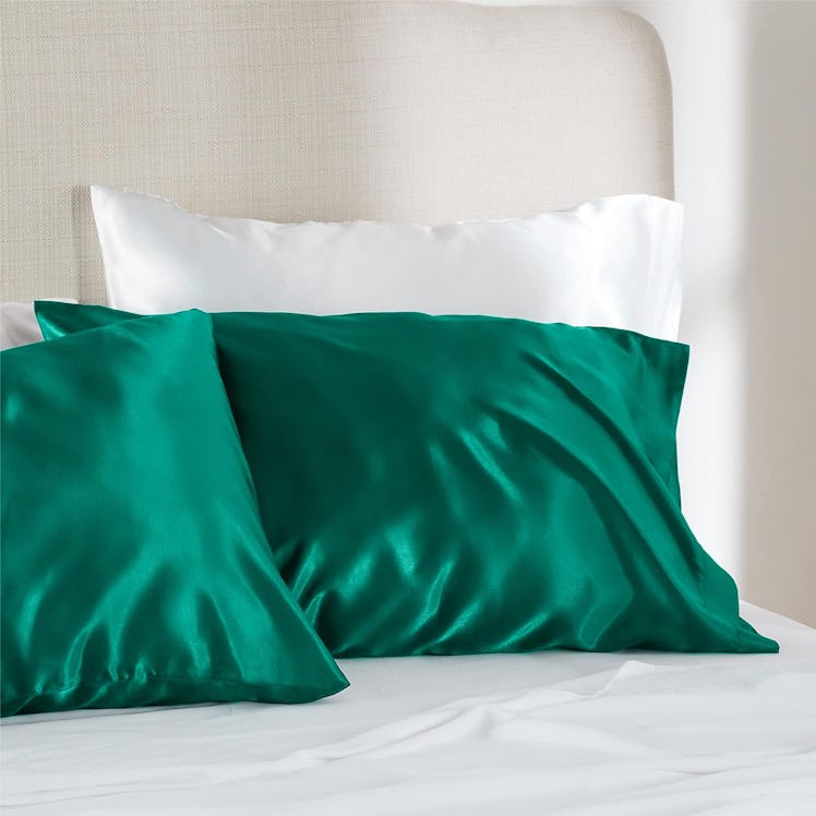 Bedsure Satin Pillowcases (2-Pack)