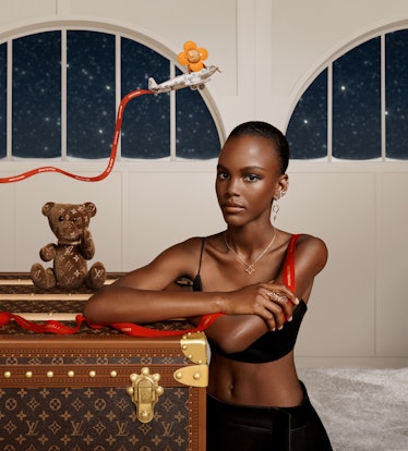 holiday campaigns 2023 louis vuitton 