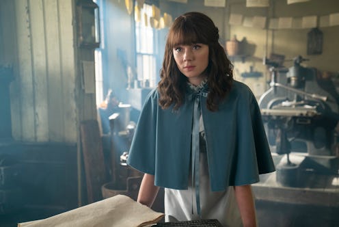 Claudia Jessie as Eloise Bridgerton.