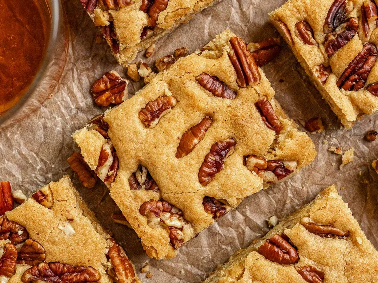 19 Fall Desserts For Thanksgiving That Aren t Pie 19-fall-desserts-for-thanksgiving-that-aren-t-pie