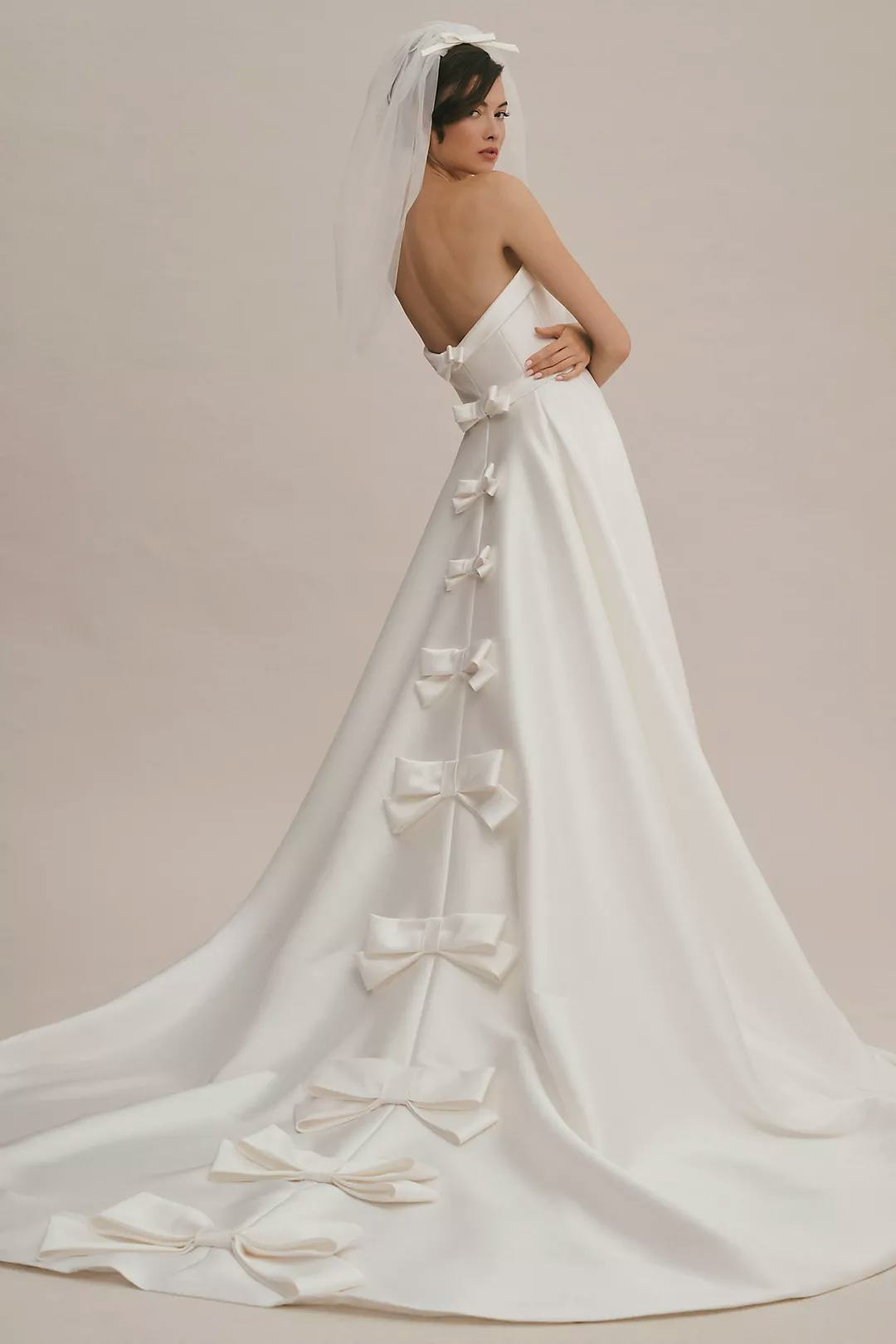 Viktor &amp; Rolf Penelope Strapless Bow-Back A-Line Wedding Gown
