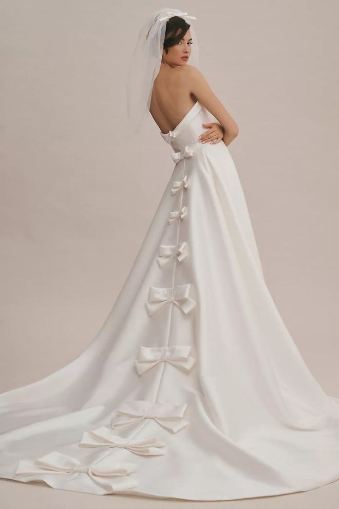Viktor & Rolf Penelope Strapless Bow-Back A-Line Wedding Gown 