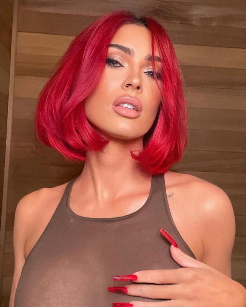 Megan Fox red bob with red jelly nails 2023