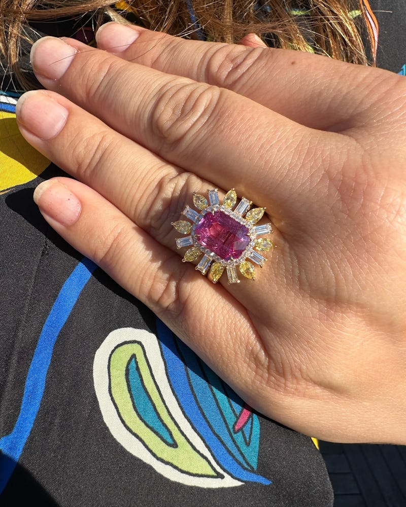 bespoke engagement ring serpantine jewels