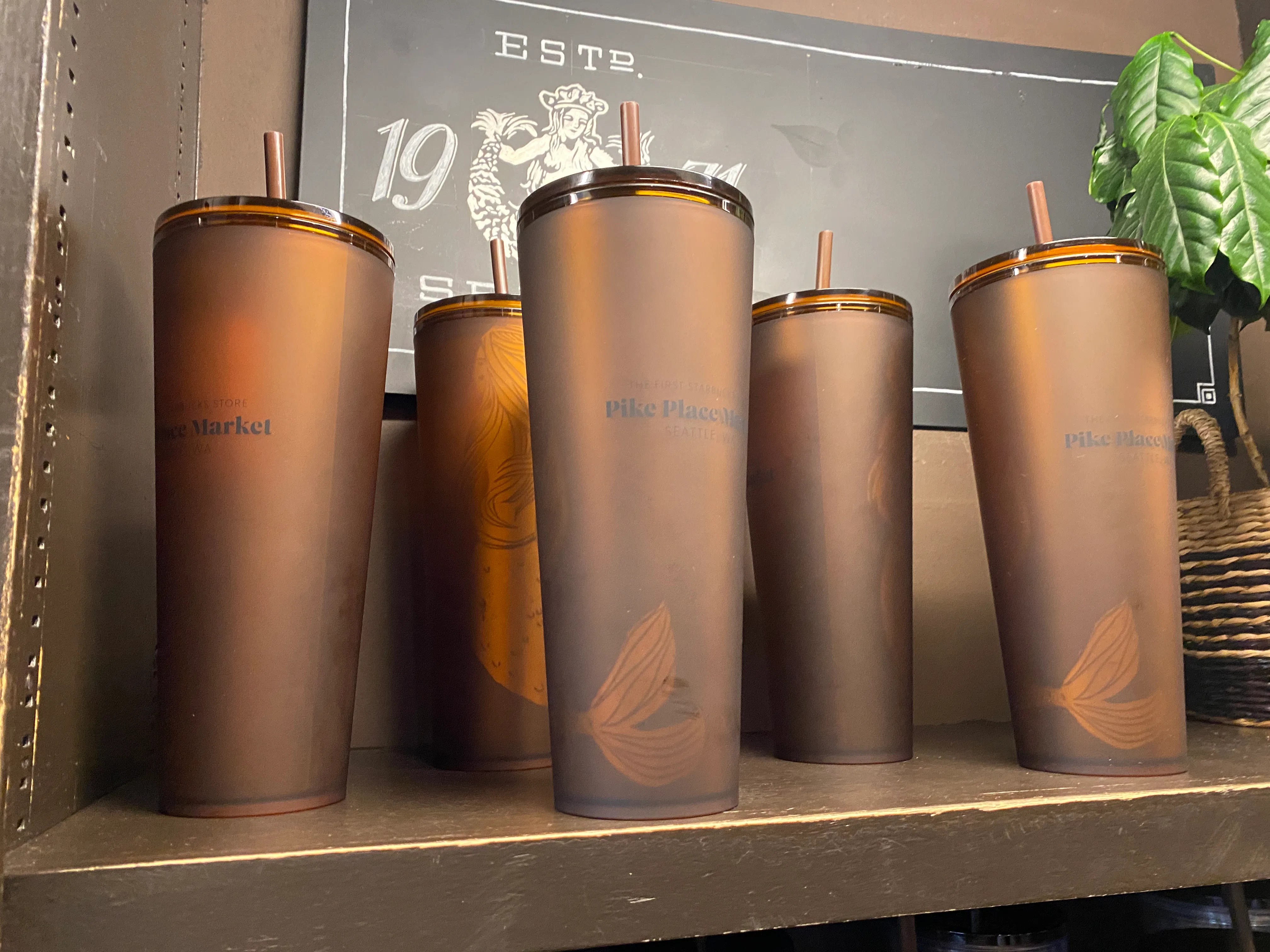 Is The Original Starbucks Worth Visiting In Seattle? The Tea