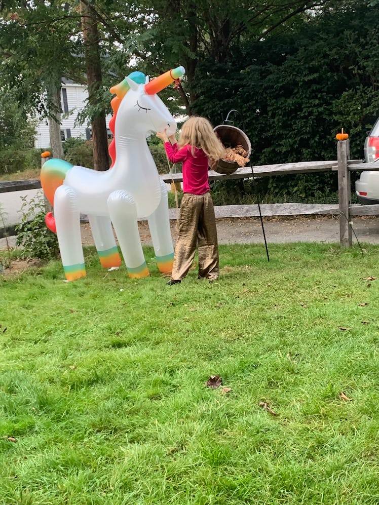 Sun Squad Inflatable Unicorn Sprinkler