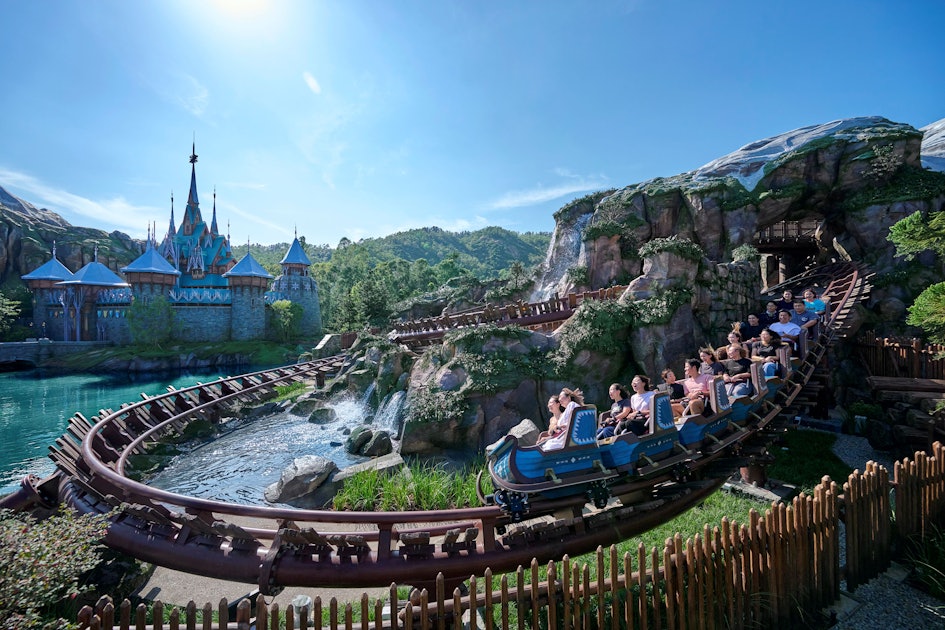 Look inside Frozen land pitched for Disneyland expansion – Orange County  Register