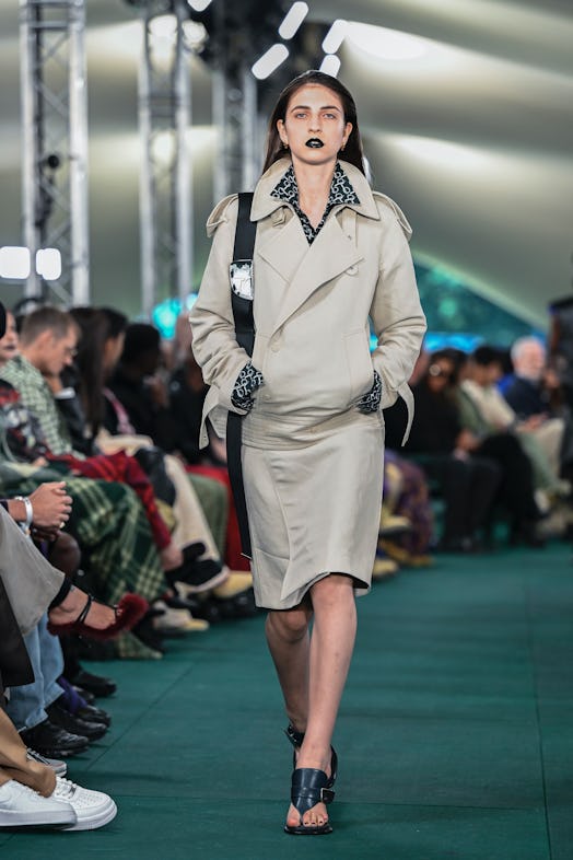 burberry model wears an updated trench coat in 2023