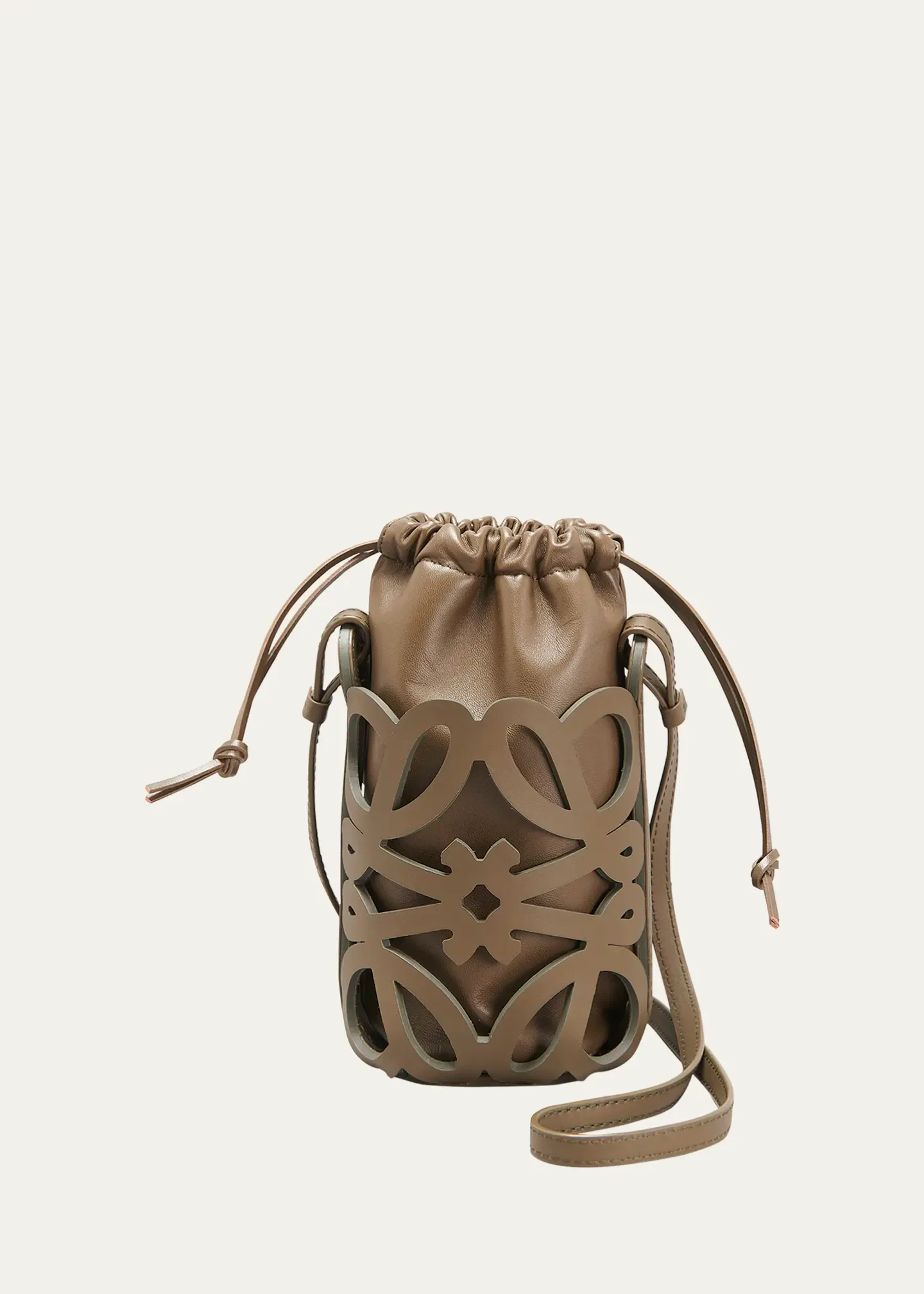 The Bucket Bag Trend Of 2023 Is Looking Better Than Ever