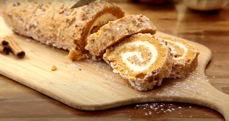 Pumpkin roll cake is a delicious recipe to try for Thanksgiving. 
