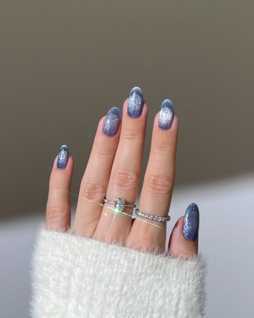 velvet nails trend