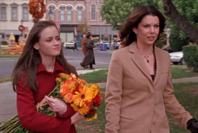 Rory and Lorelai on 'Gilmore Girls.' Screenshot via Netflix