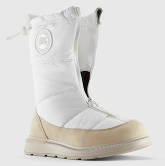 white puffer boot