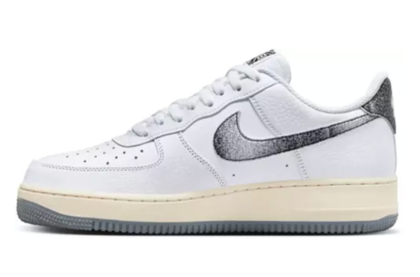 Nike Air Force 1 '07 LX Shoes