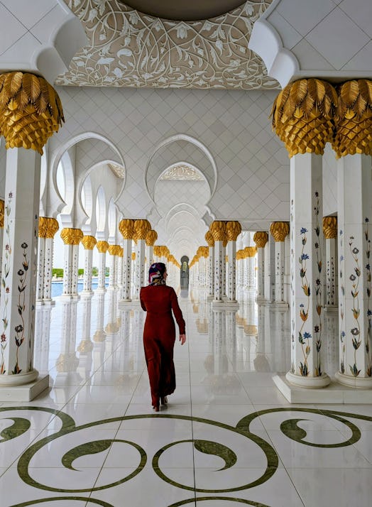 Kaitlin Cubria at Sheikh Zayed Grand Mosque in Abu Dhabi.