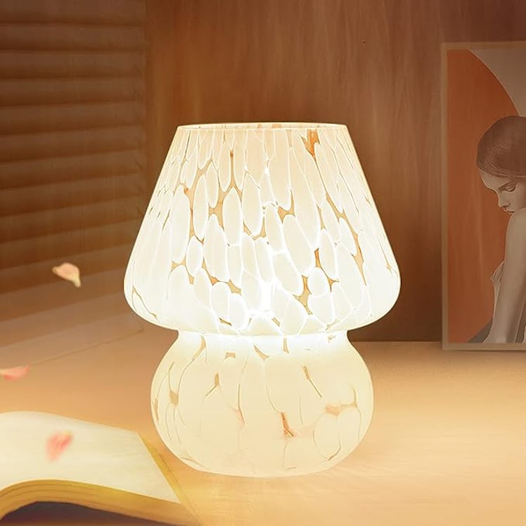 ONEWISH Mushroom Lamp