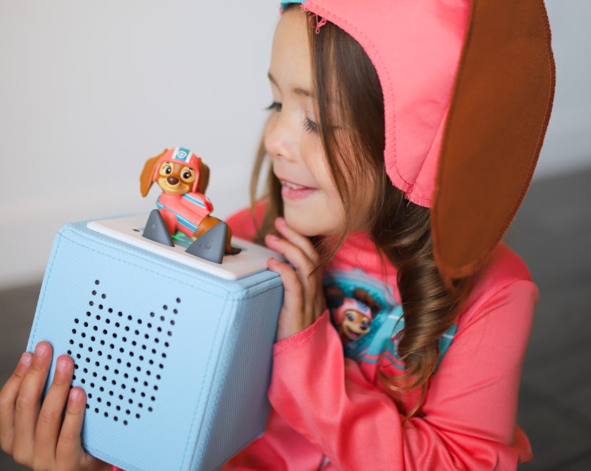 A child with a Liberty PAW Patrol Toniebox.