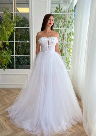 Dreamy Dual-bow Bridal Gown