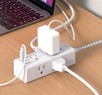 One Beat Power Strip Surge Protector 