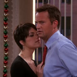 Selma Blair and Matthew Perry in 'Friends'
