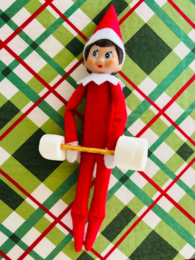 last minute elf on the shelf prank: lifting weights with pretzel stick and marshmallows