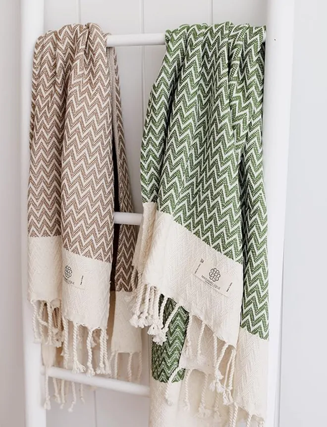 Madamelique Hand Towels (Set Of 2)