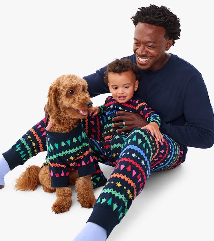 Matching holiday hot sale pajamas with dog