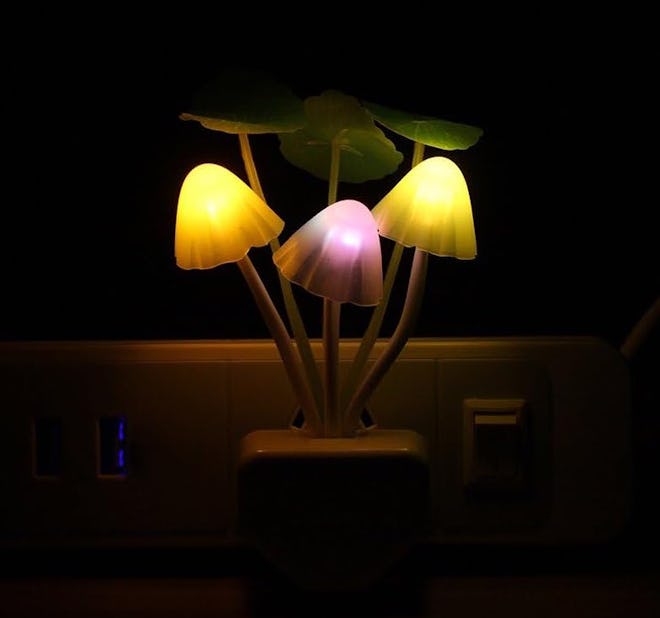 Rienar LED Mushroom Night Light