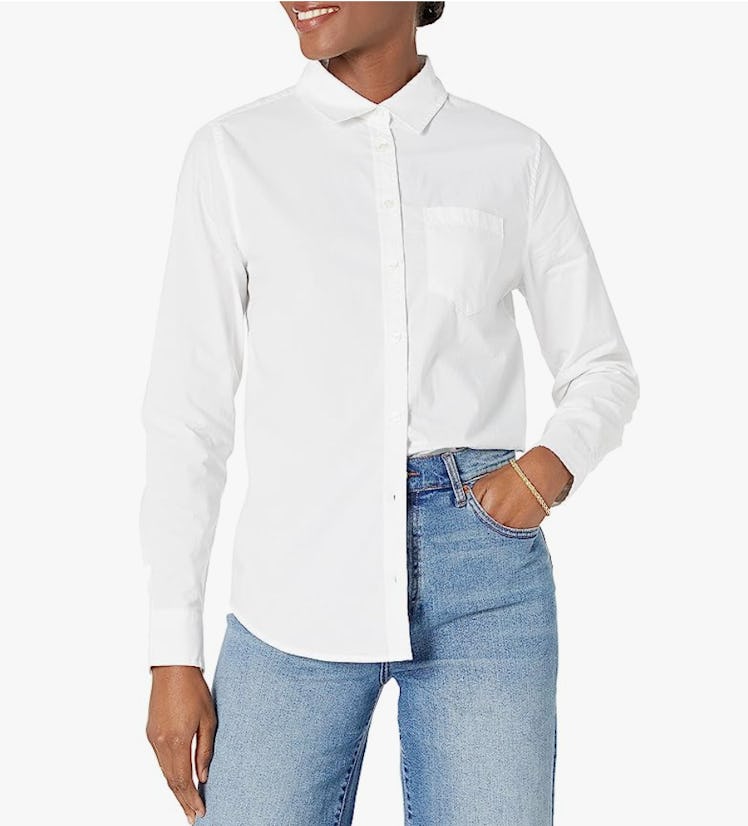 Amazon Essentials Long-Sleeve Button-Down Poplin Shirt