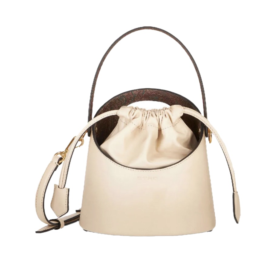 Trending handbags outlet