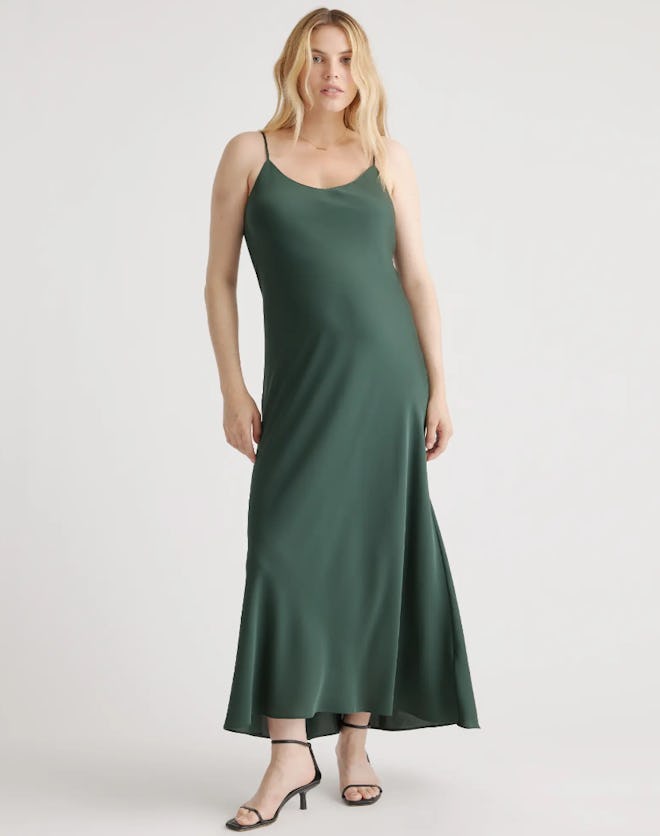 Thanksgiving cute dresses: quince washable silk stretch maternity slip dress