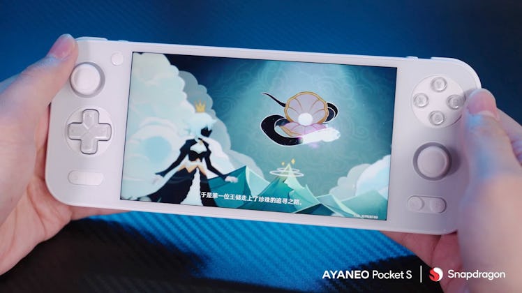 The borderless display on the Ayaneo Pocket S handheld looks pretty sweet.