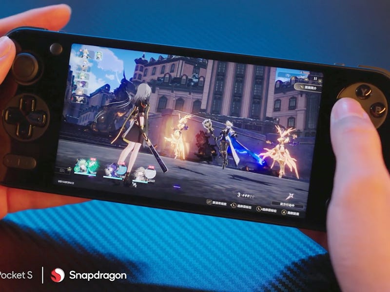 The Ayaneo Pocket S handheld running the Android game Honkai: Star Rail