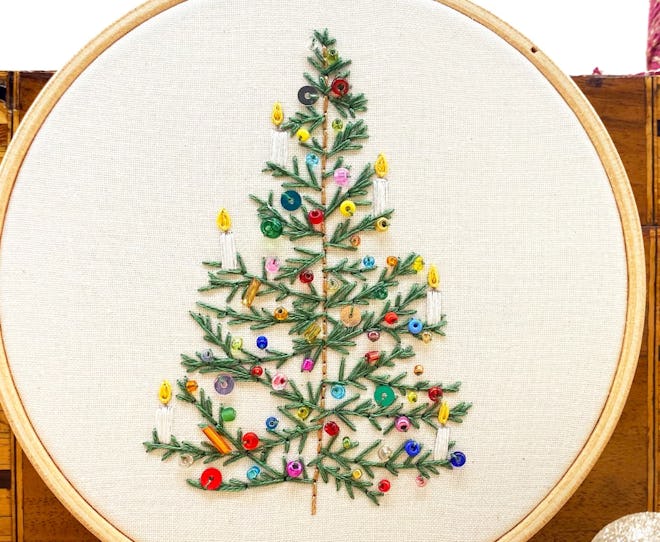 Christmas Light Festive Embroidery Kit