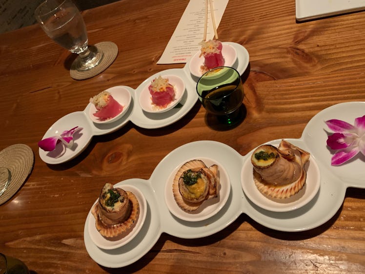 A photo of omakase sushi dinner.