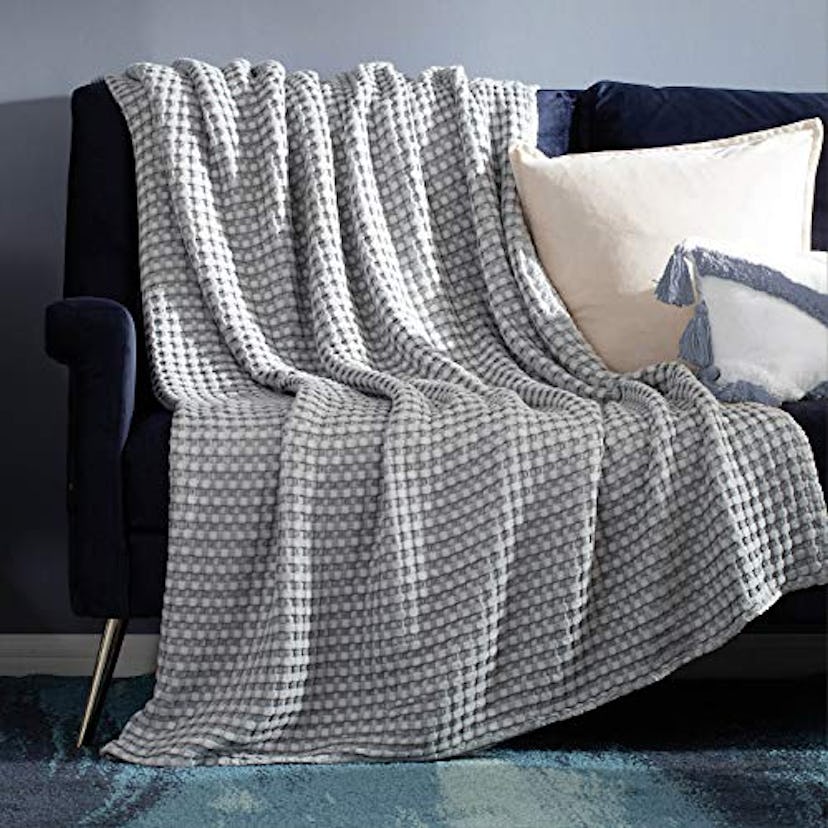 Bedsure Cooling Cotton Waffle Weave Blanket