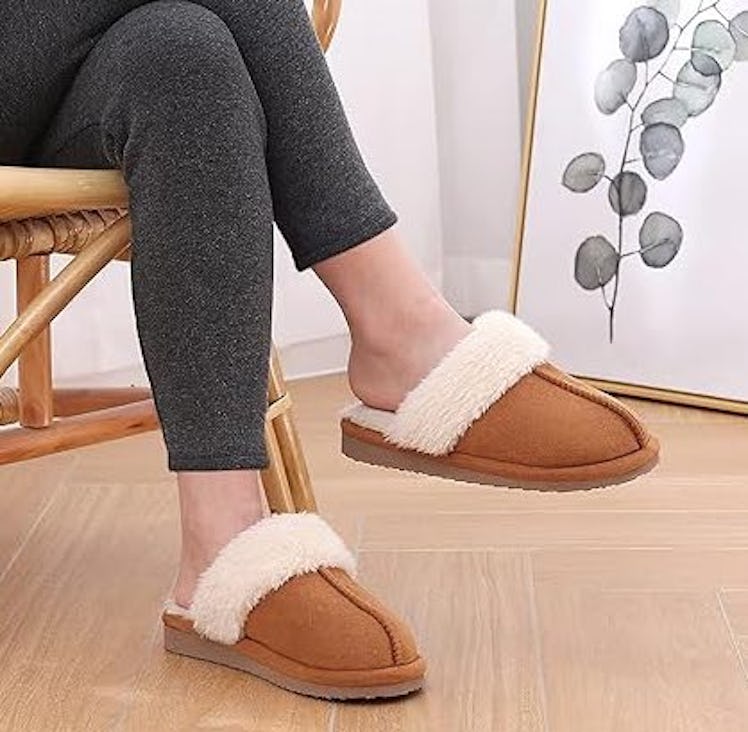 Litfun Fuzzy Memory Foam Slippers