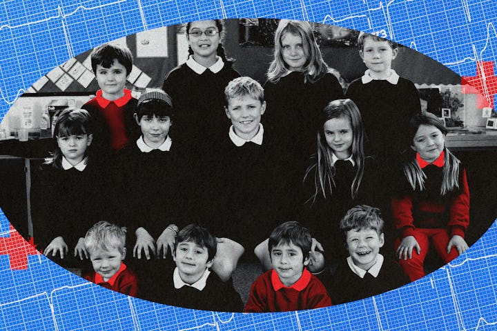 A class photo of children in black and white, with red highlights.