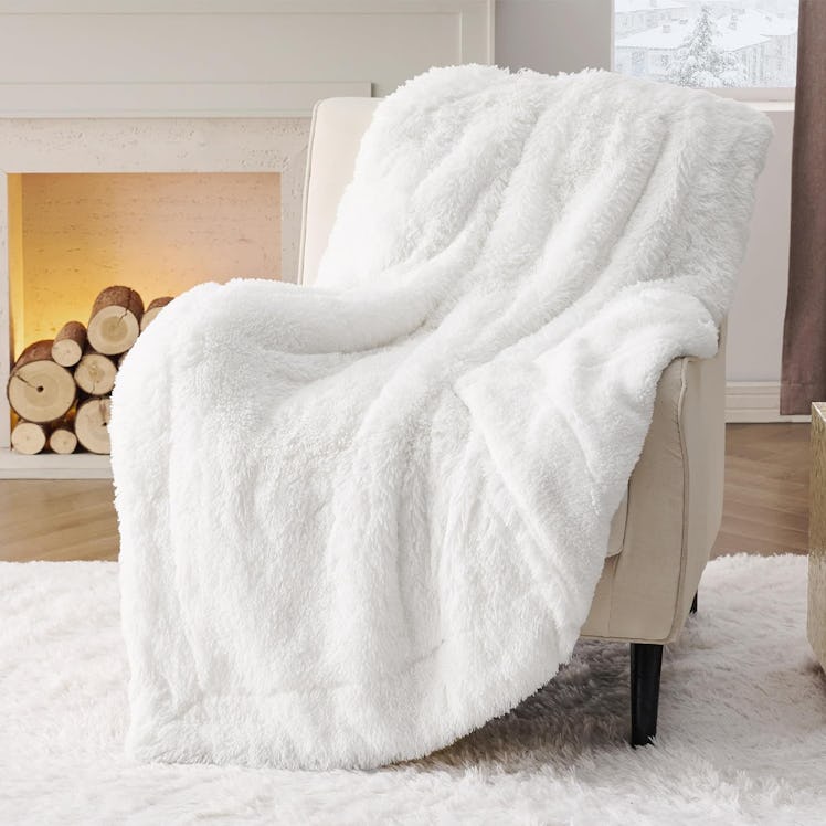 Bedsure Faux Fur Blanket