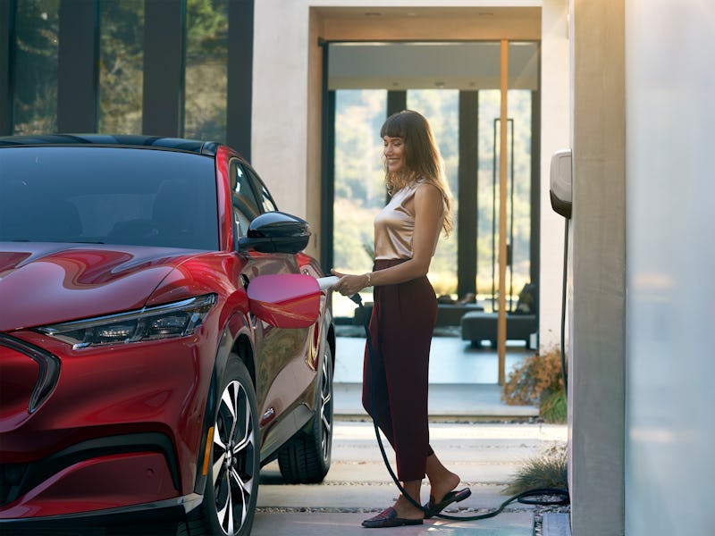 Charging a F-150 Lightning Pro with Ford's Charge Station Pro