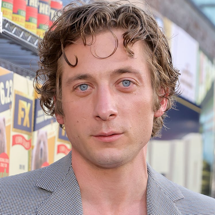 Jeremy Allen White and his astrological compatibility with Rosalia, ranked.