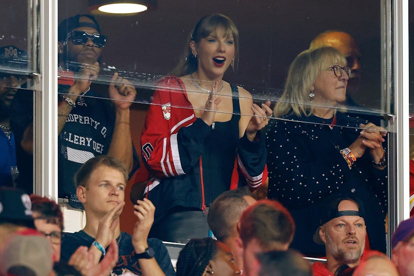 Taylor Swift attends a Kansas City Chiefs game. 