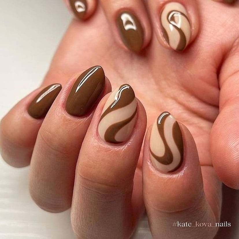 Swirled chocolate milk nails.