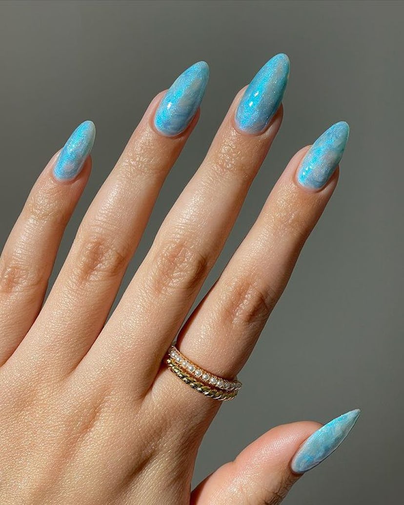 Blue oyster nails.