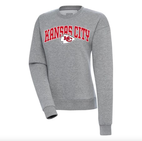Taylor Swift wore a Kansas City Chiefs gray sweatshirt to the game against the New England Patriots.