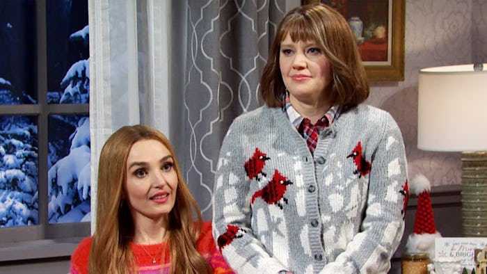 Kate McKinnon played a nervous gift-giving mom on 'SNL.'