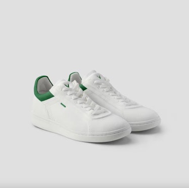 Casual and Versatile Gender-Neutral Sneakers (V Prime)