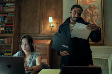 Bay ve Bayan Smith'te Maya Erskine ve Donald Glover