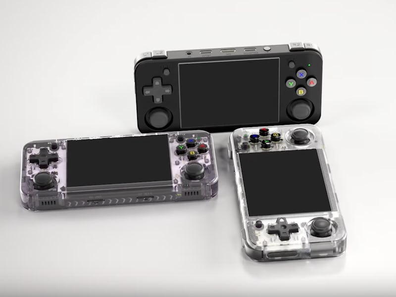Anbernic's RG35XX H gaming handheld